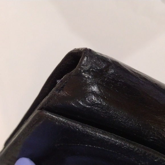 Authentic CHANEL CC Logo Black Leather Snap Wallet, Coin Purse 4.5 x 3.7 inches - Picture 6 of 15